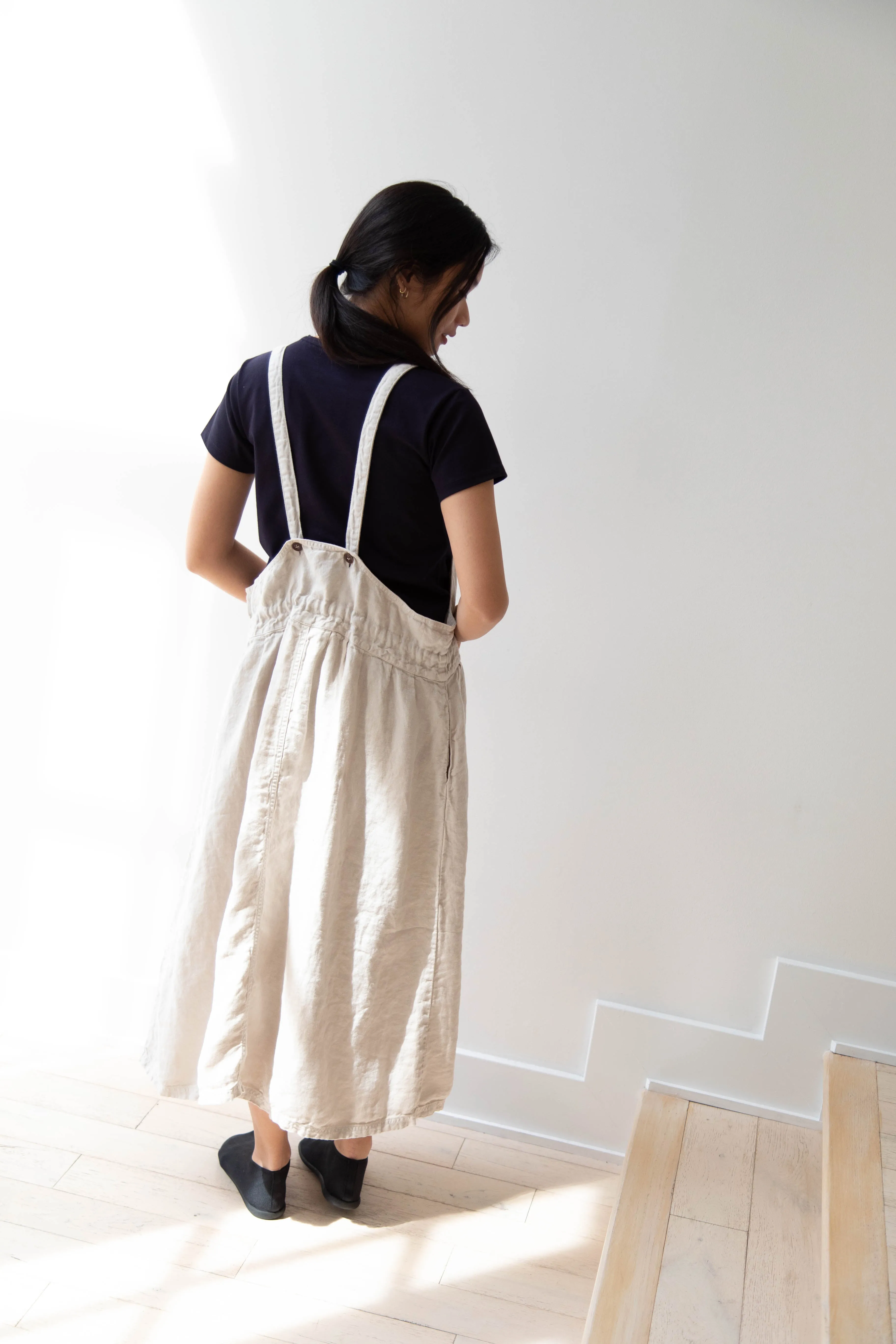 Armen | Linen Apron Dress in Greige