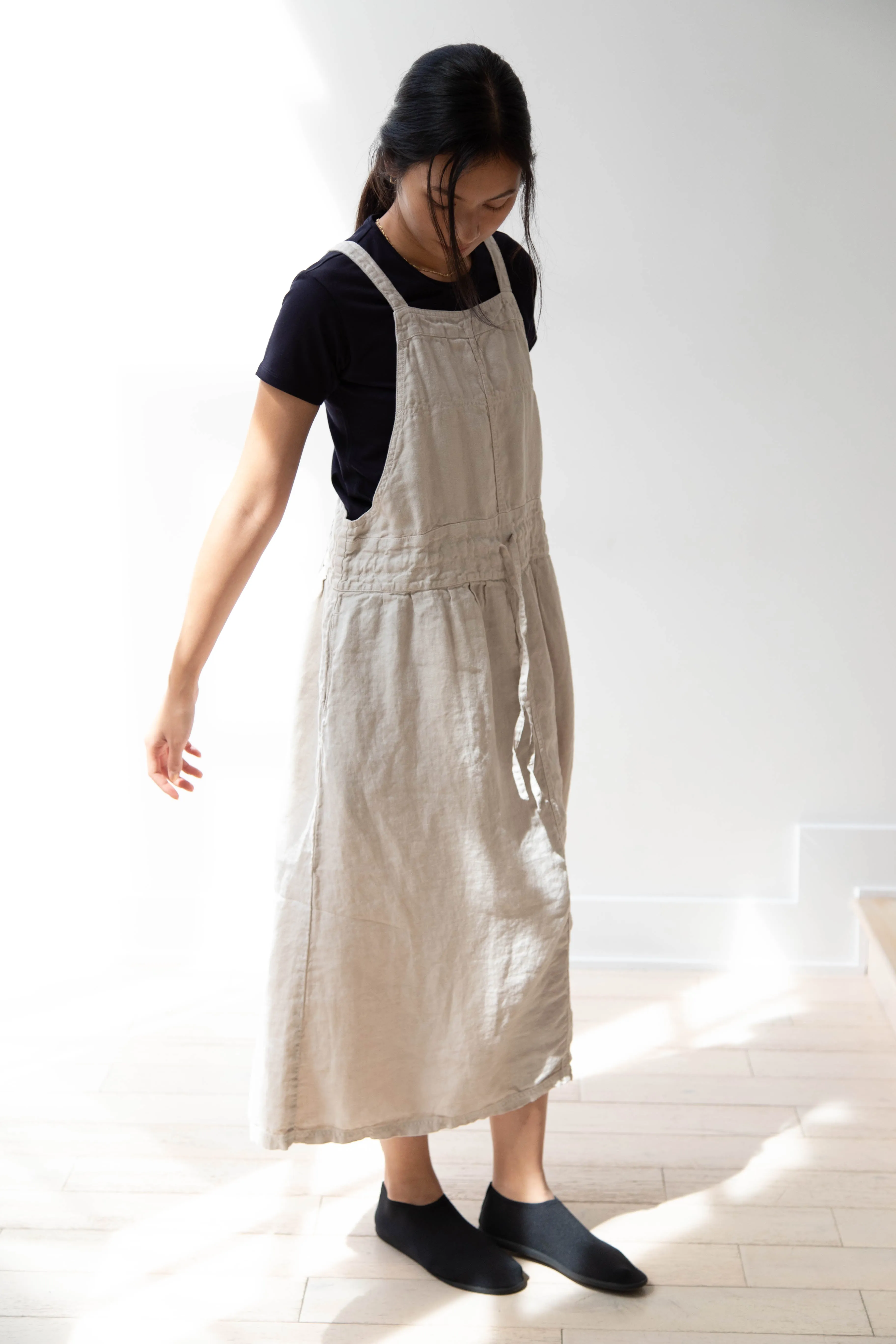 Armen | Linen Apron Dress in Greige