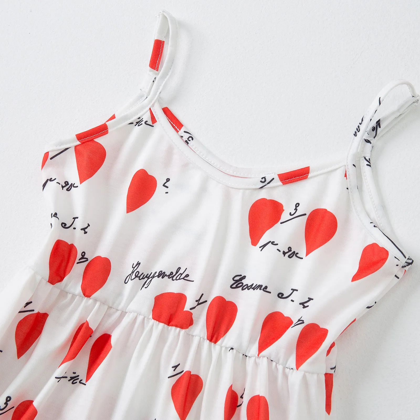 Family Matching Solid V Neck Heart Print Dresses and Short-sleeve T-shirts Sets