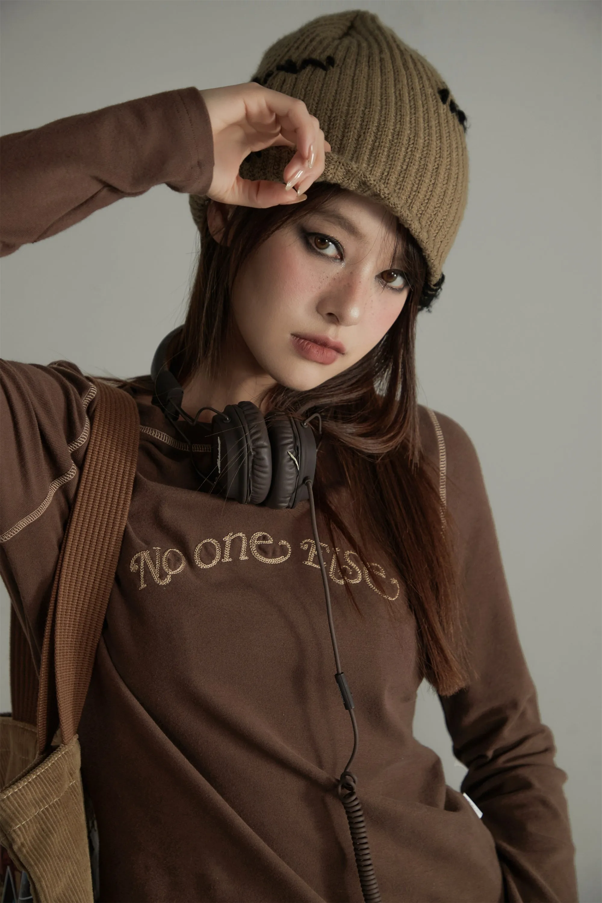 Noe Simple Round T-Shirt